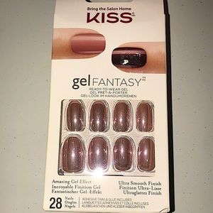 KISS Gel Fantasy Press On Nails
